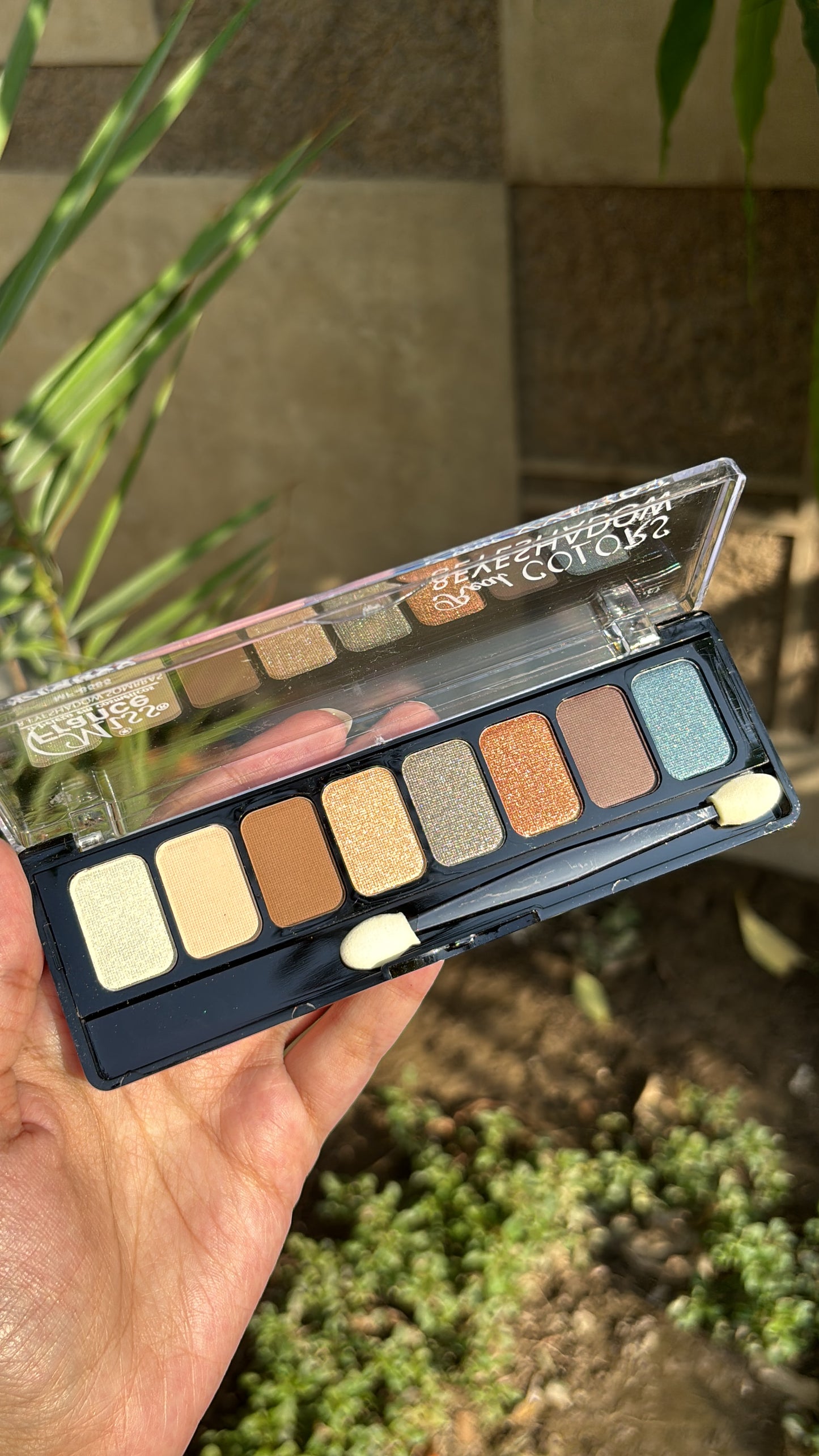 Real Colors Eyeshadow Palette