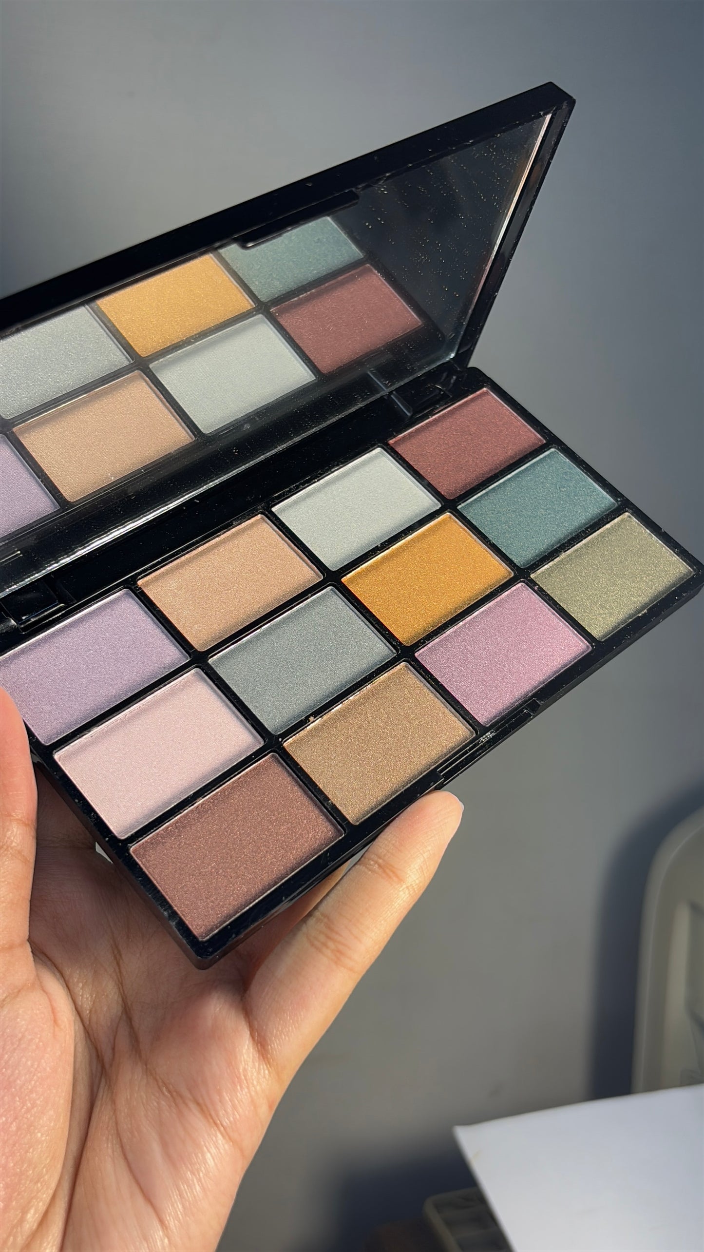 Eyeshadow Palette