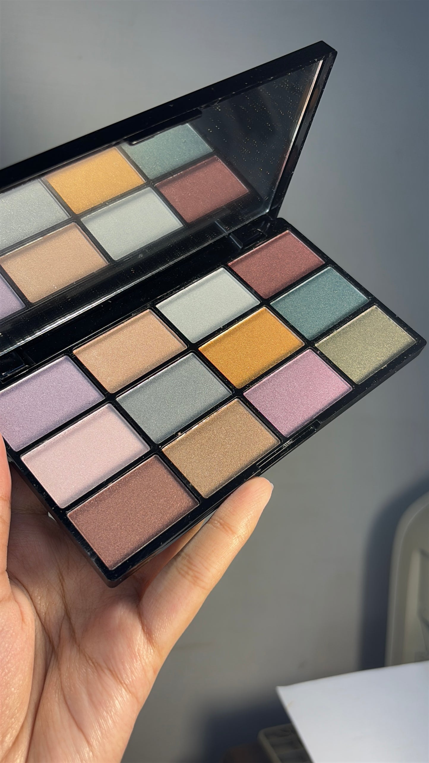 Eyeshadow Palette