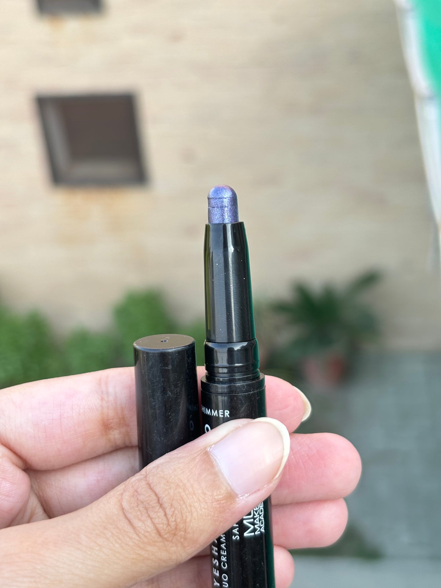 Dual Matte and Shimmer EyeShadow Pencil