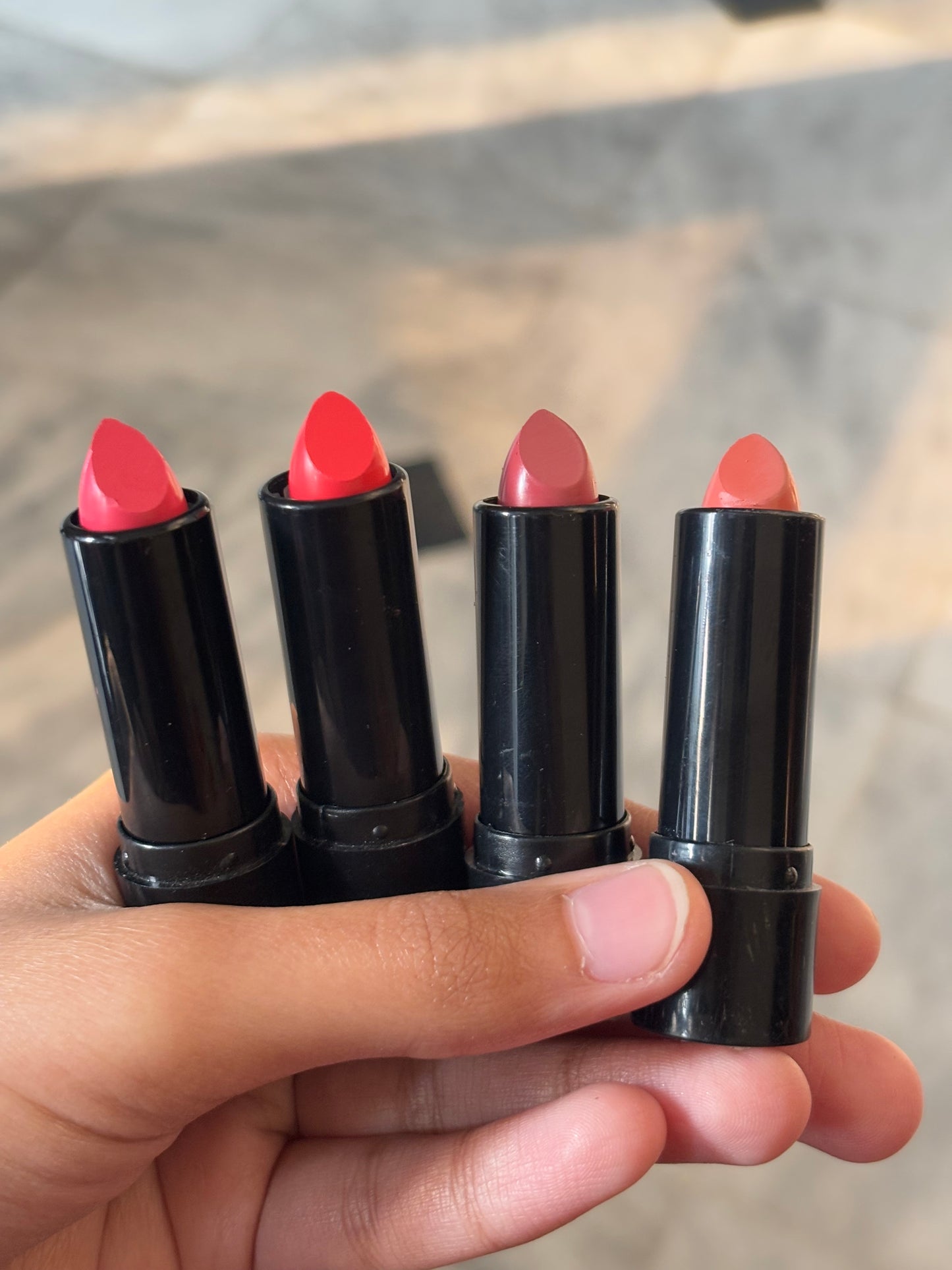 Set of 4 lipsticks