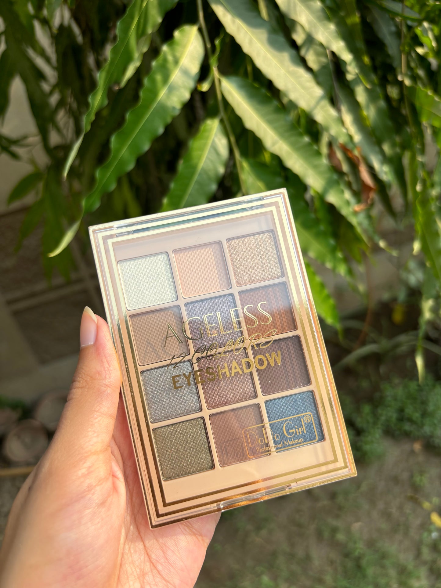 AGELESS Eyeshadow Palette