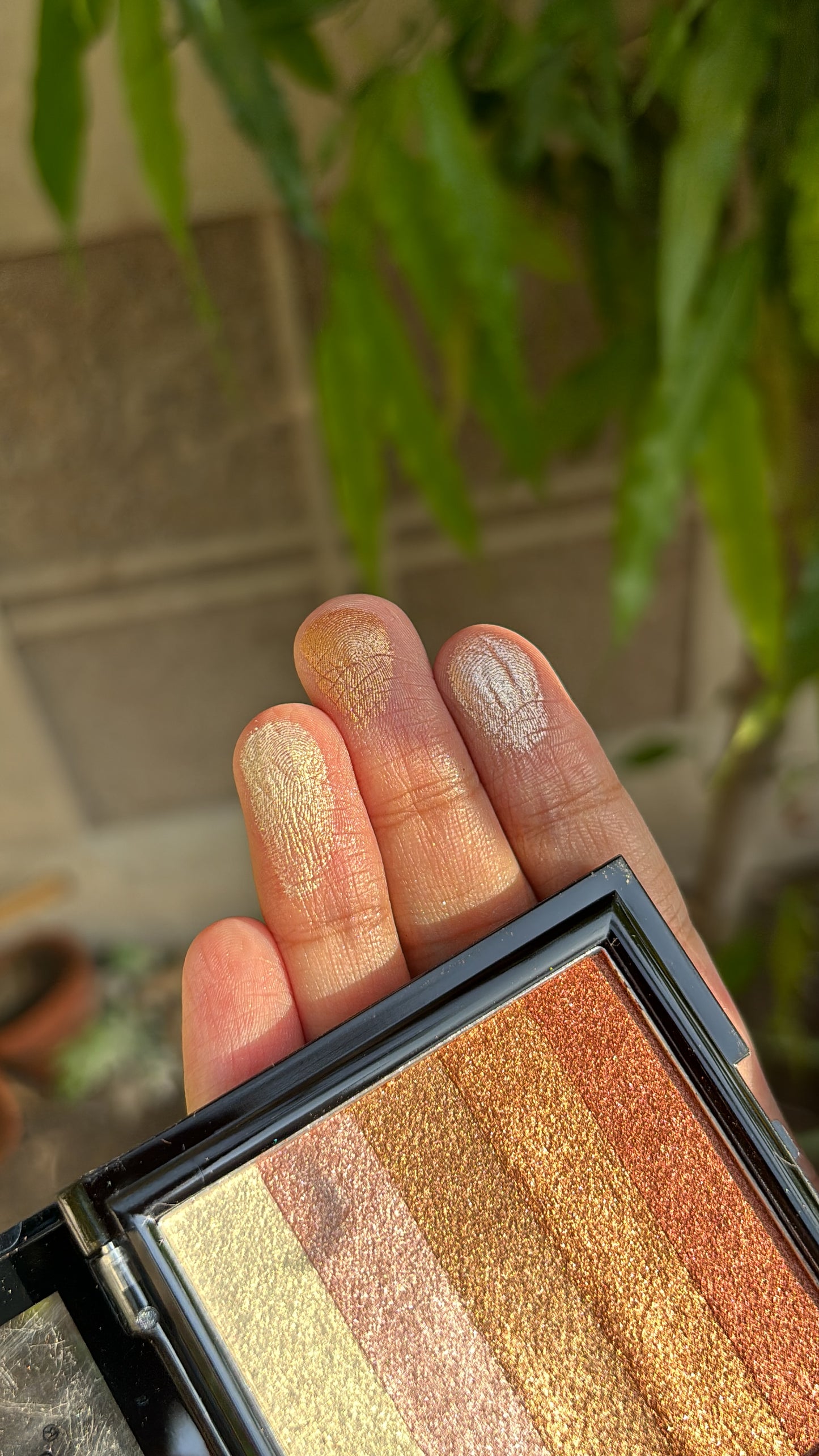 Glow Shimmer Brick Highlighter