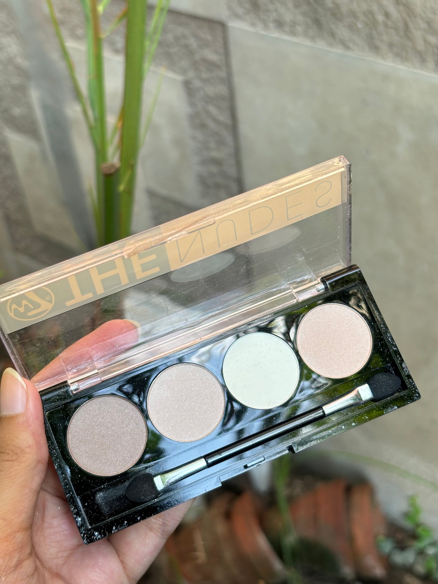 THE NUDES Eyeshadow Palette